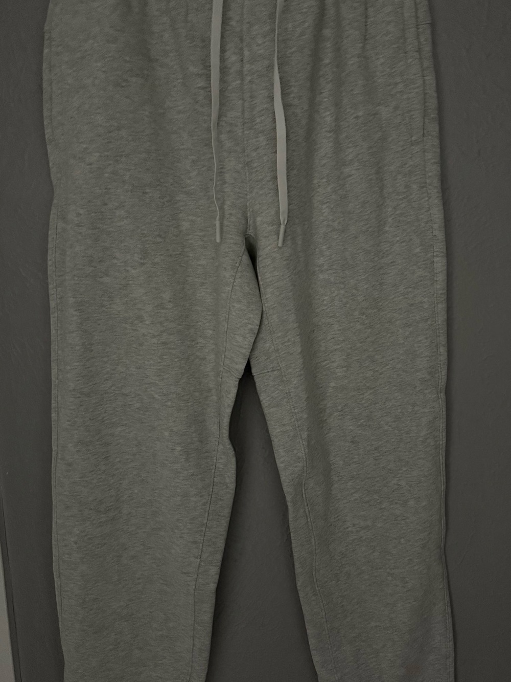lululemon athletica Men's Light Gray Drawstring Sweatpants